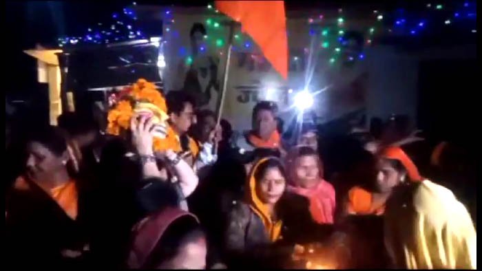 हार्दिक स्वागत का आदान-प्रदान: अहिवारा में अक्षत कलश का भव्य स्वागत समारोह