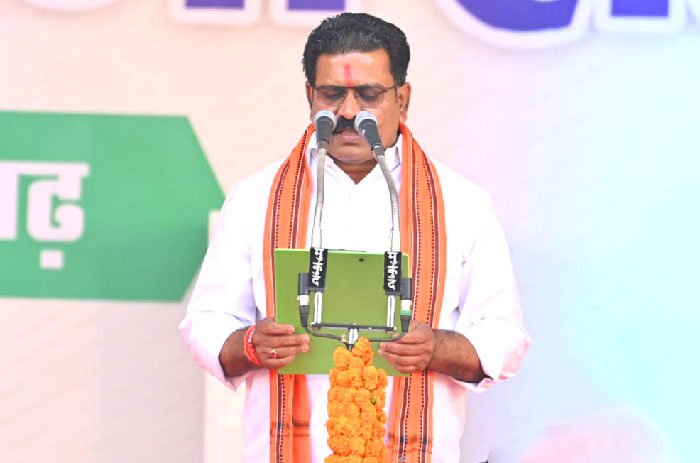 विजय शर्मा ने छत्तीसगढ़ के उपमुख्यमंत्री पद की शपथ ली