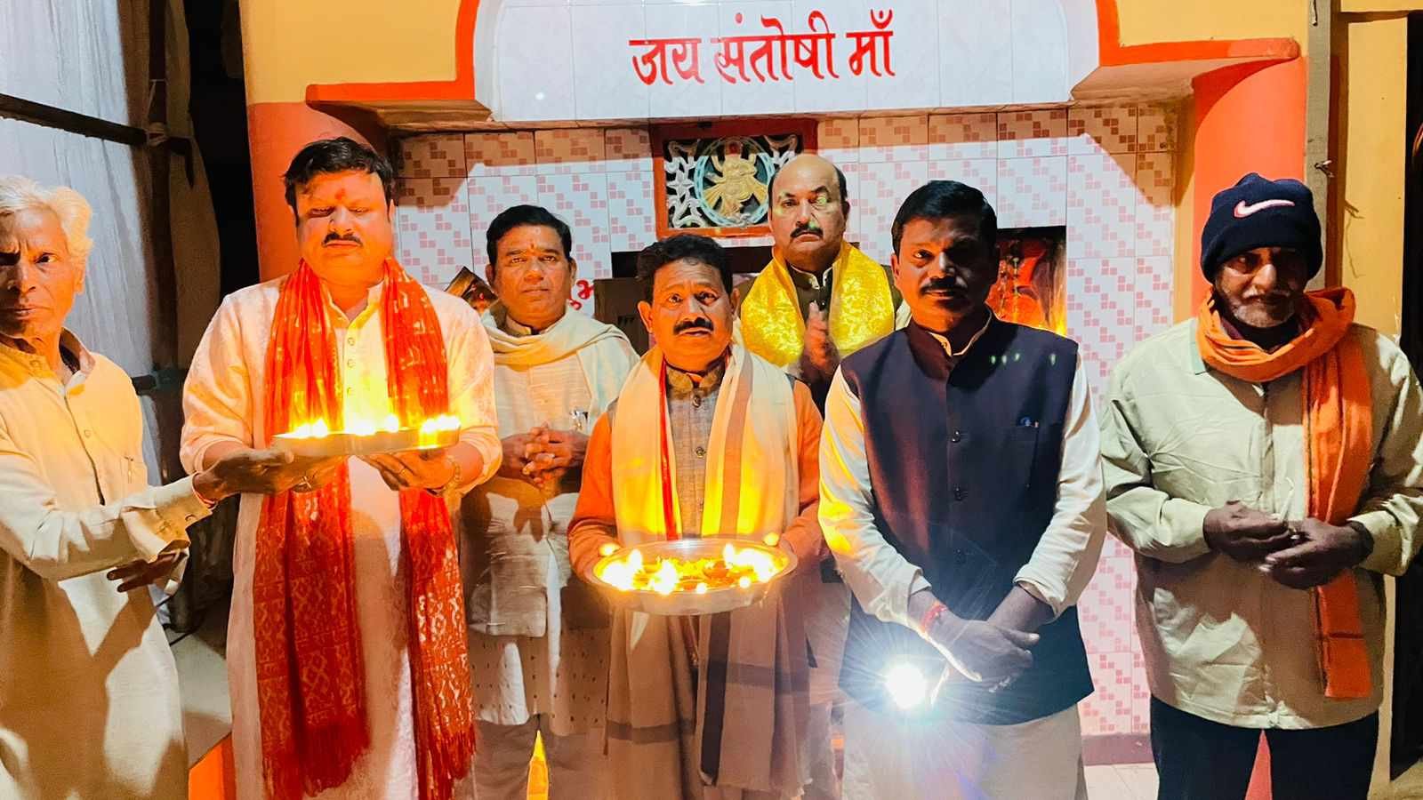 अहिवारा में राम जन्म उत्सव: नगर पालिका अध्यक्ष द्वारा भव्य शोभा यात्रा और महा आरती का आयोजन