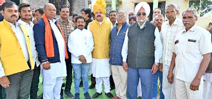 नगर पालिका अहिवारा में ध्वजारोहण समारोह: नटवरलाल ताम्रकार की अद्वितीय नेतृत्व में सम्पन्ननगर पालिका अहिवारा में ध्वजारोहण समारोह: नटवरलाल ताम्रकार की अद्वितीय नेतृत्व में सम्पन्न