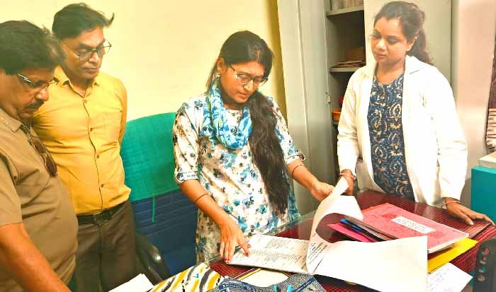 औषधि नियंत्रक, निरीक्षक व खाद्य सुरक्षा अधिकारियों की समीक्षा बैठक संपन्न