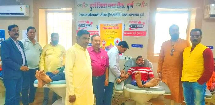 रक्तदान शिविर में 25 यूनिट खून एकत्रित