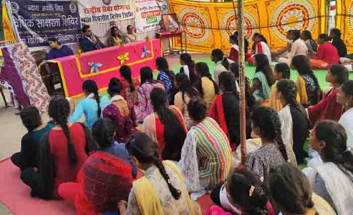 ग्राम कोलिहापुरी में शिविर के माध्यम से रक्तदान जीवनदान का आयोजन संपन्न
