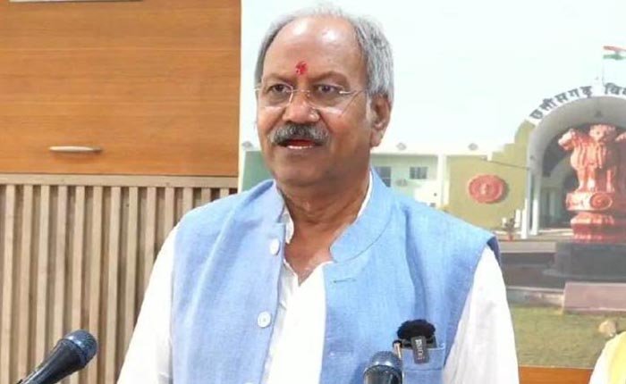 स्वामी आत्मानंद स्कूलों की संचालन समितियां होगी समाप्त: छत्तीसगढ़ शिक्षा मंत्री का ऐलान