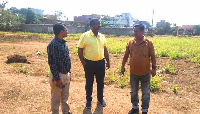 3 अवैध प्लॉटिंग पर त्वरित कार्रवाई, चलवाया बुलडोजर