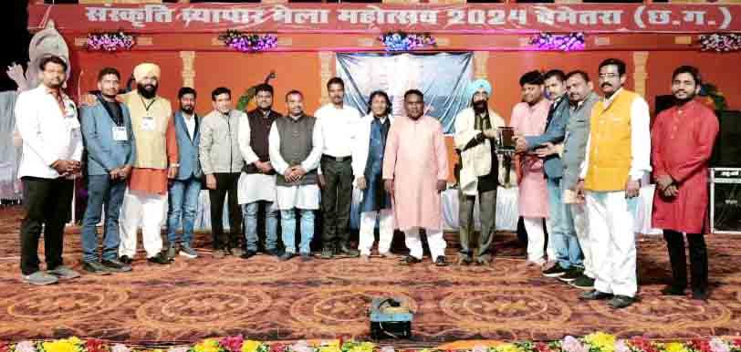 छत्तीसगढ़ शिवसेना ने बेमेतरा में समृद्धि की दिशा में ड्रीम सनराइज वेलफेयर समिति को किया सम्मानित