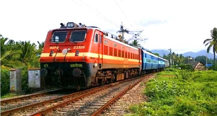 छत्तीसगढ़ से होने वाली 34 ट्रेनें रद्द; बदले गए रूट, यात्रीगण को सुरक्षित रेलयात्रा के लिए ध्यान दें