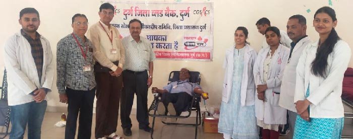छत्तीसगढ़ लाईवलीहुड कालेज एण्ड आईसीआईसीआई एकेडमी फॉर स्किल्स द्वारा किया गया विशाल रक्तदान शिविर का आयोजन