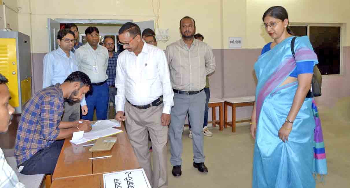 लोकसभा निर्वाचन 2024 : मुख्य निर्वाचन पदाधिकारी श्रीमती रीना बाबासाहेब कंगाले ने मतदान दलों के प्रशिक्षण का लिया जायजा