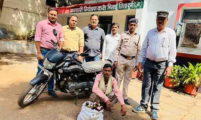लोकसभा निर्वाचन – 2024: आबकारी विभाग द्वारा शराब कोचियों के विरुद्ध लगातार कार्यवाही जारी