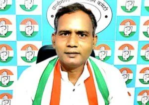 युक्तियुक्तकरण और नया सेटअप के नाम पर भाजपा सरकार 4 हजार स्कूलों को बंद करके नियमित शिक्षकों के 12 हजार पदों को खत्म करना चाहती है