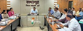 जिला पंचायत सीईओ द्वारा दी गई विभिन्न योजनाओं की जानकारियां