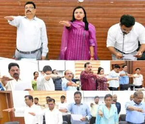 कलेक्टर ऋचा प्रकाश चौधरी ने अधिकारियों की बैठक में दिए प्रशासनिक सुधार और योजनाओं के मॉनिटरिंग के निर्देश कलेक्टर ऋचा प्रकाश चौधरी ने अधिकारियों की बैठक में दिए प्रशासनिक सुधार और योजनाओं के मॉनिटरिंग के निर्देश