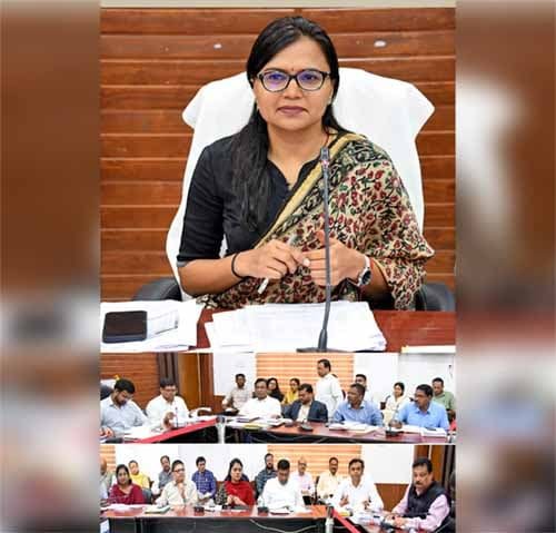 सत्तर प्लस आयु वालों का आयुष्मान कार्ड बनाने चलायें डोर-टू-डोर अभियान- कलेक्टर सुश्री ऋचा प्रकाश चौधरी सत्तर प्लस आयु वालों का आयुष्मान कार्ड बनाने चलायें डोर-टू-डोर अभियान- कलेक्टर सुश्री ऋचा प्रकाश चौधरी