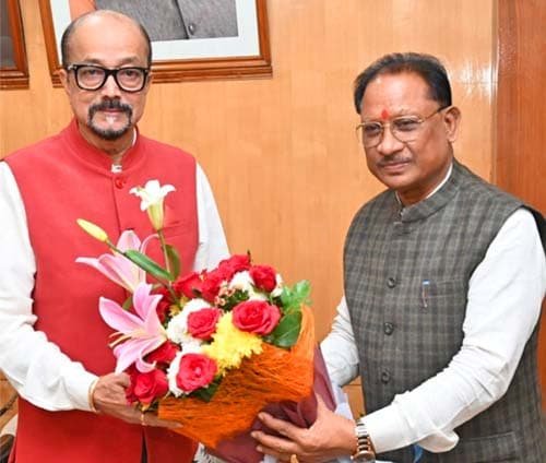 राज्यपाल और मुख्यमंत्री के बीच सौजन्य भेंट, राज्यहित के मुद्दों पर चर्चा राज्यपाल और मुख्यमंत्री के बीच सौजन्य भेंट, राज्यहित के मुद्दों पर चर्चा