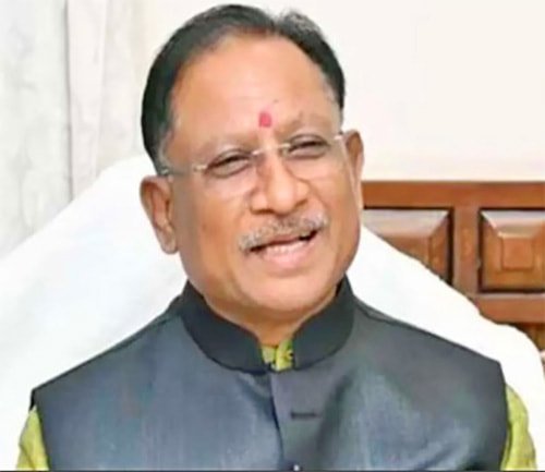 मुख्यमंत्री की पहल पर प्रदेश में स्वास्थ्य सेवाओं को सुदृढ़ करने 7 विशेषज्ञ चिकित्सकों व 35 चिकित्सा अधिकारियों के संविदा नियुक्ति आदेश जारी