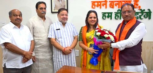 रायपुर महापौर चुनाव: CM विष्णुदेव साय ने भाजपा प्रत्याशी मीनल चौबे को दी शुभकामनाएं