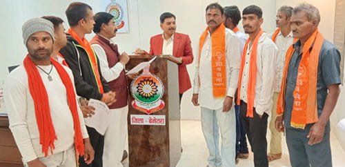 शिवसेना का प्रदूषण और सड़क सुरक्षा के मुद्दों पर प्रशासन को अल्टीमेटम