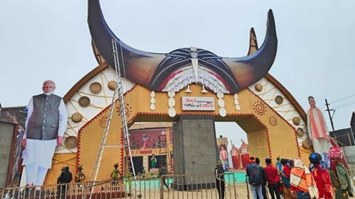 मुख्यमंत्री विष्णु देव साय की पहल पर प्रयागराज महाकुंभ में छत्तीसगढ़ पवेलियन: राज्य के लोगों के रुकने और उनके भोजन की निःशुल्क व्यवस्था