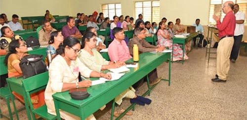 त्रिस्तरीय पंचायत चुनाव के लिए मतदान दलों को दिया गया द्वितीय प्रशिक्षण