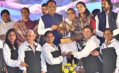महिला सशक्तिकरण के प्रति हमारी सरकार पूरी तरह प्रतिबद्ध: समाज की प्रगति के लिए महिलाओं का सशक्तिकरण आवश्यक – मुख्यमंत्री साय महिला सशक्तिकरण के प्रति हमारी सरकार पूरी तरह प्रतिबद्ध: समाज की प्रगति के लिए महिलाओं का सशक्तिकरण आवश्यक – मुख्यमंत्री साय