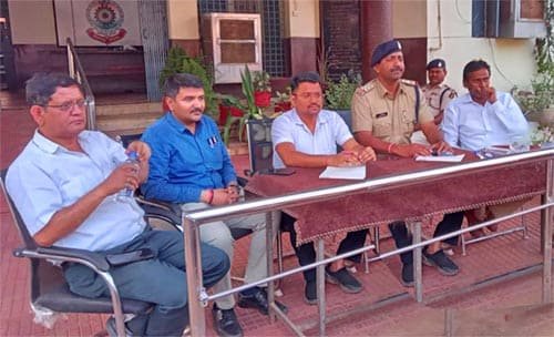 थाना नंदिनी में शांति समिति की बैठक संपन्न, होली को शांतिपूर्वक मनाने की अपील