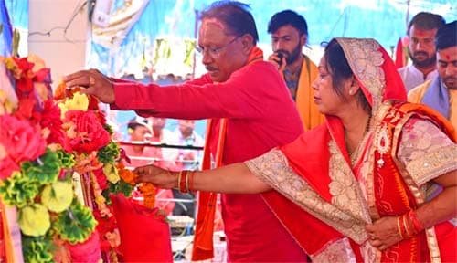 मुख्यमंत्री विष्णुदेव साय जशपुर जिले के टाटीडांड में सनातन समाज के अनुष्ठान में हुए शामिल, प्रदेशवासियों को दी होली की शुभकामनाएँ
