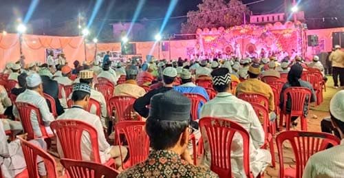 दस्तारबंदी कार्यक्रम के मंच से मुस्लिम धर्मगुरुओं ने पहलगाम आतंकी हमले की कड़ी निंदा की