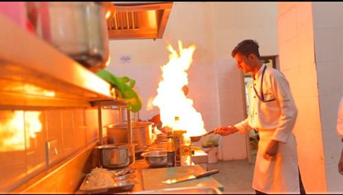 शत-प्रतिशत प्लेसमेंट की सफलता की नई मिसाल गढ़ता राज्य होटल प्रबंधन संस्थान रायपुर