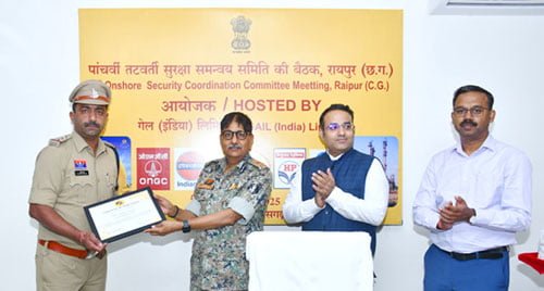 निरीक्षक मनीष शर्मा हुए सम्मानित, पुलिस मुख्यालय नवा रायपुर में मिला गौरव