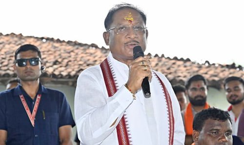 मुख्यमंत्री की चौपाल: कांकेर जिले के ग्राम मांदरी में उतरा मुख्यमंत्री का हेलिकॉप्टर