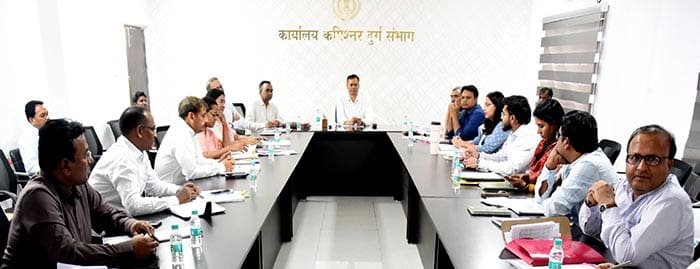 सुशासन तिहार के तृतीय चरण में समाधान शिविरों का हो सफल आयोजन – संभागायुक्त श्री राठौर