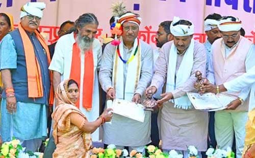 मुख्यमंत्री श्री विष्णुदेव साय कांकेर में बुढालपेन करसाड़ एवं मांदरी महोत्सव में हुए शामिल