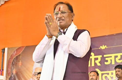 मुख्यमंत्री सोनपैरी में आयोजित कबीर जयंती समारोह एवं गौ ग्राम जन जागरण यात्रा के समापन कार्यक्रम में हुए शामिल