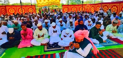 नंदिनी नगर ईदगाह में संपन्न हुई ईद-उल-अजहा की नमाज