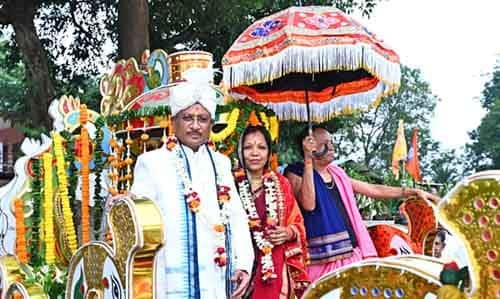परंपरागत श्रद्धा-भक्ति और उल्लास के वातावरण में निकाली गई भव्य रथयात्रा