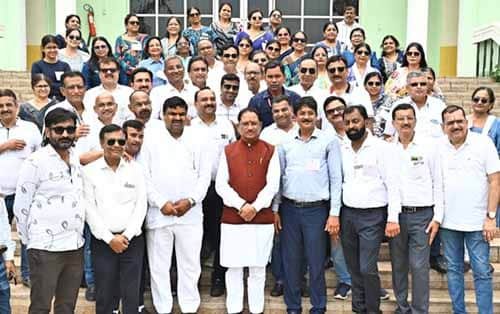 मुख्यमंत्री से जैन समाज के प्रतिनिधिमंडल ने की सौजन्य मुलाकात