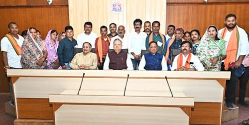 राजनांदगांव के नागरिक प्रतिनिधिमंडल ने की मुख्यमंत्री से सौजन्य भेंट:प्रयास विद्यालय, नालंदा परिसर सहित विभिन्न विकास कार्यों के लिए जताया आभार