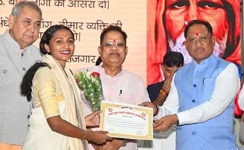 वर्ष 2047 तक भारत को विकसित राष्ट्र बनाने के राष्ट्रीय संकल्प में छत्तीसगढ़ की भूमिका महत्वपूर्ण— मुख्यमंत्री विष्णुदेव साय