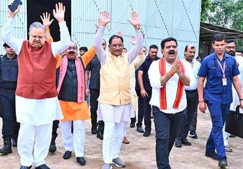ब्रेकिंग: मुख्यमंत्री विष्णुदेव साय हेलीकॉप्टर से कवर्धा रवाना, कांवड़ियों पर करेंगे पुष्प वर्षा