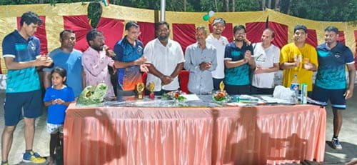 रॉयल बैडमिंटन क्लब में डबल बैडमिंटन टूर्नामेंट सम्पन्न