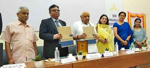 श्री शंकराचार्य प्रोफेशनल यूनिवर्सिटी और आई आई टी भिलाई नवाचार ,तकनीकी पर मिलकर करेंगे कार्य