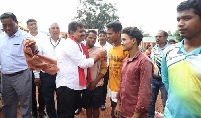 उप मुख्यमंत्री शर्मा ने सुदूर वनांचल ग्राम कच्चापाल में बस्तर ओलंपिक 2025 का किया शुभारंभ