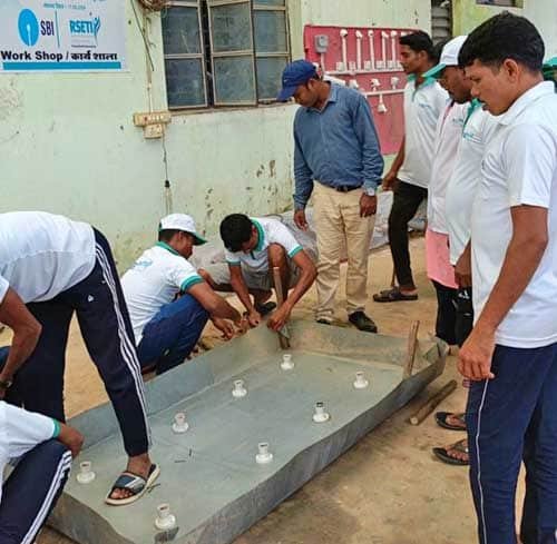 आत्मसमर्पित माओवादियों ने थामी तरक्की की डोर