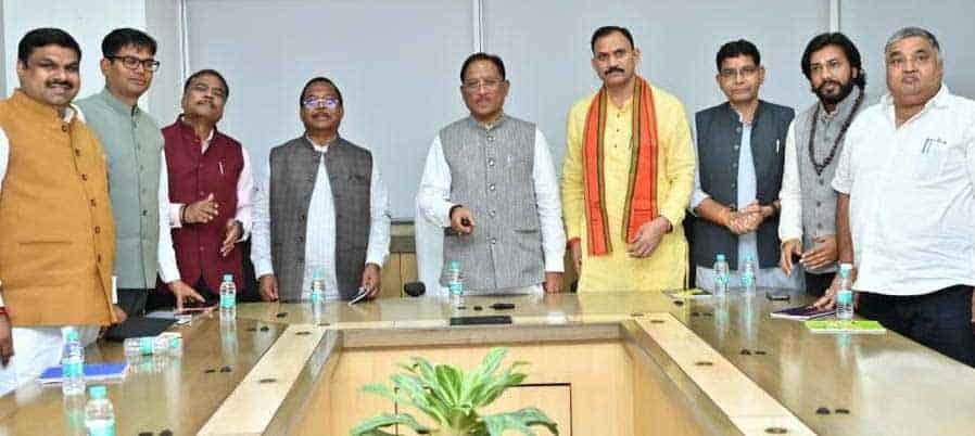 सुशासन की नई पहल: ऑनलाईन छात्रवृत्ति और शिष्यवृत्ति भुगतान के लिए समय-सीमा निर्धारित