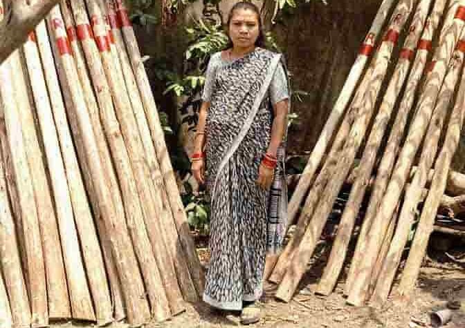 सेंट्रिंग प्लेट्स से मिला दी रश्मि के सपनों को सहारा….