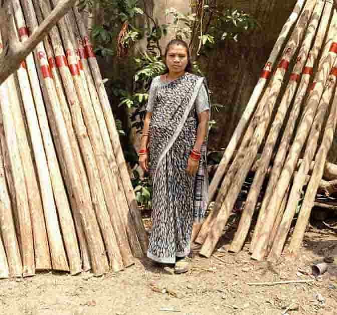 सेंट्रिंग प्लेट्स से मिला दी रश्मि के सपनों को सहारा….