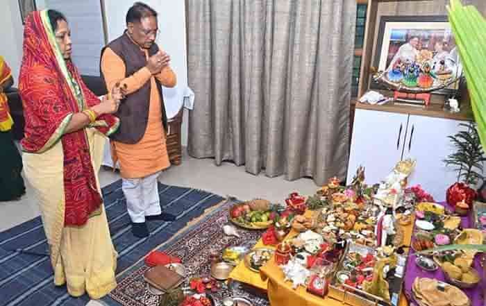 गोवर्धन पूजा के अवसर पर मुख्यमंत्री ने किया गौपूजन, प्रदेशवासियों की सुख-समृद्धि की कामना की