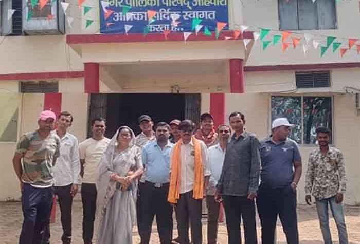 अहिवारा नगर पालिका में पार्षद मीणा जोशी का विरोध प्रदर्शन, दीपावली से पहले स्ट्रीट लाइट की समस्या को लेकर जताया आक्रोश