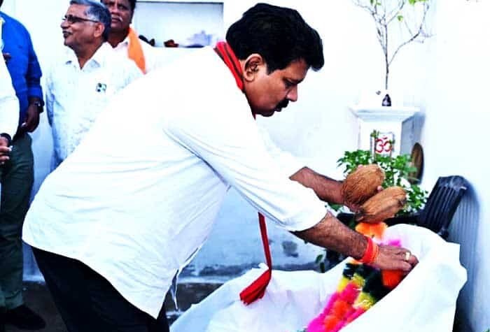 उपमुख्यमंत्री विजय शर्मा चरडोंगरी, खड़ौदा खुर्द एवं रघ्घुपारा में आयोजित विभिन्न कार्यक्रमों में हुए शामिल